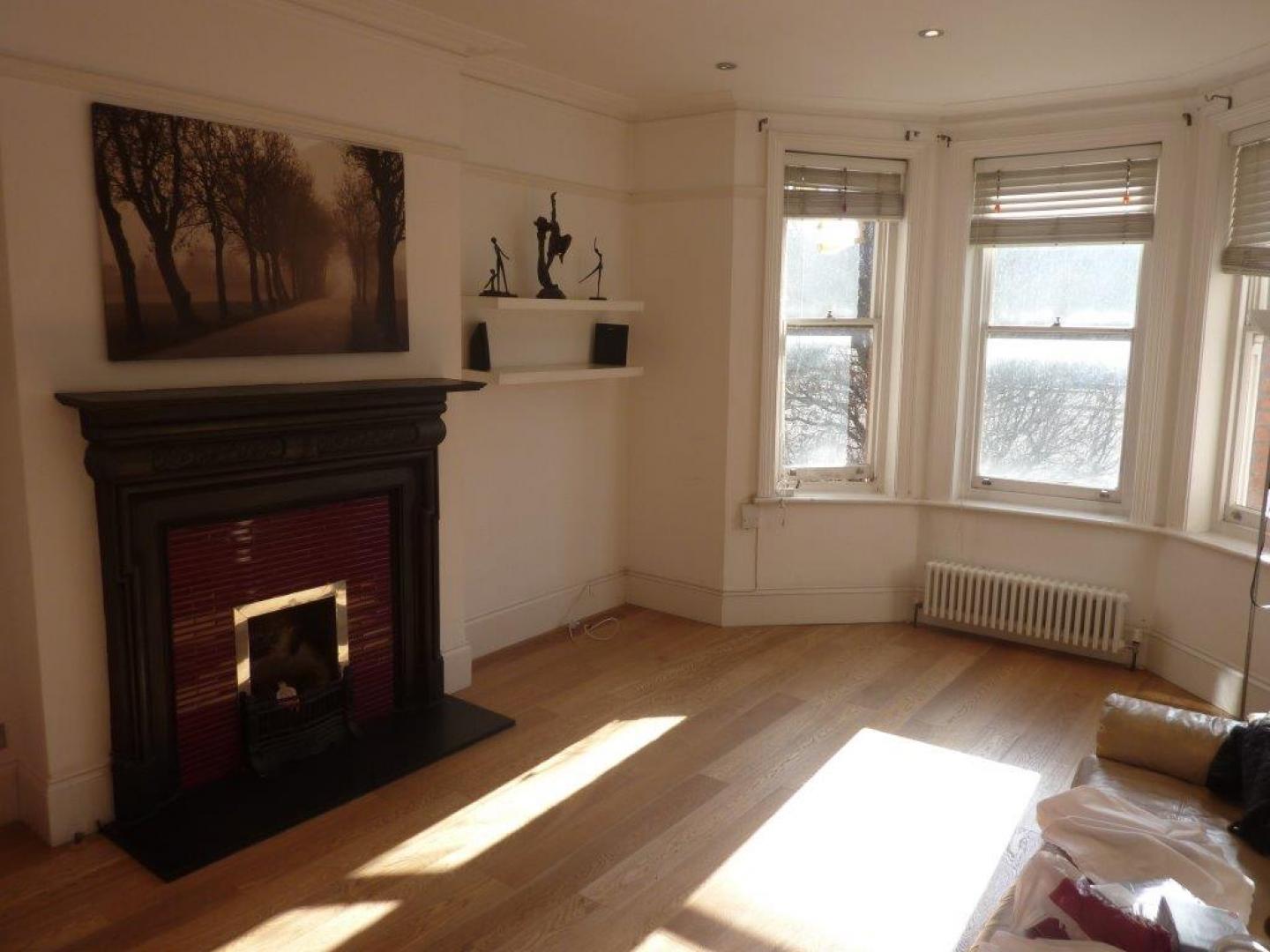 			3 Bedroom, 1 bath, 1 reception Flat			 Delaware Mansions, MAIDA VALE